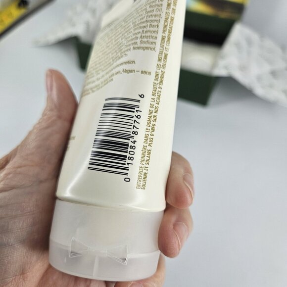 Aveda X Iris Van Herpen Hand Foot Relief 4pc Gift Set Moisturizing Creme - Picture 8 of 15